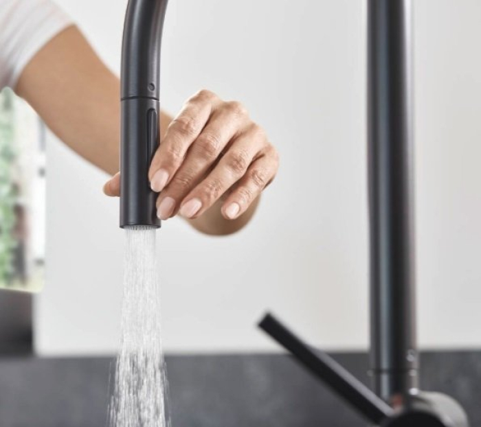 Смеситель для кухни с вытяжным душем Hansgrohe M54 Talis 210 72800000. Фото