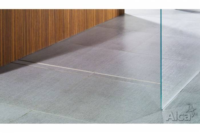 Водоотводящий желоб ALCAPLAST Floor APZ7-550. Фото