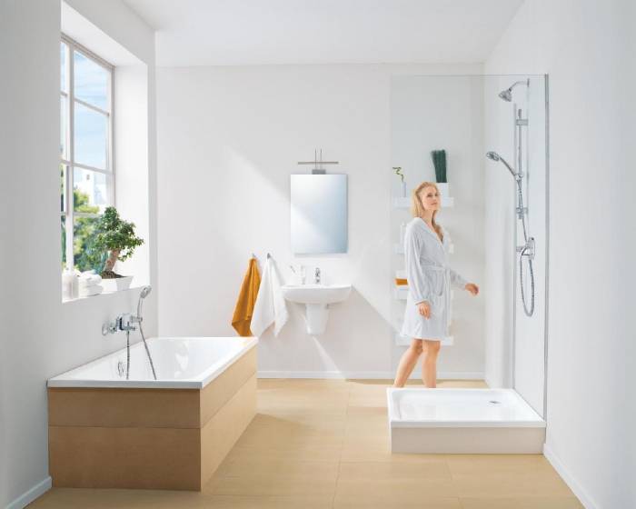 GROHE 32806000 BauCurve Смеситель для ванны. Фото